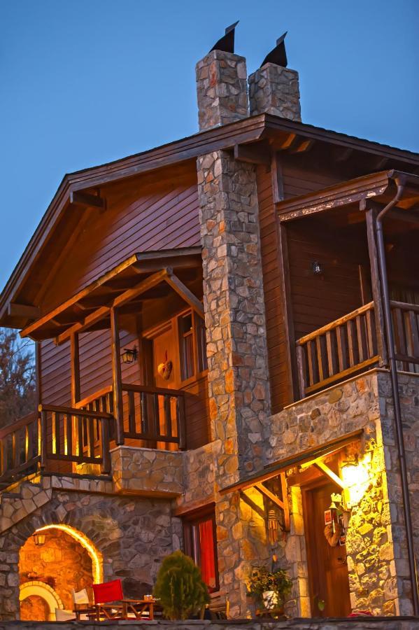 Ferienwohnung Efharis Filoxenon Pheneos Exterior foto