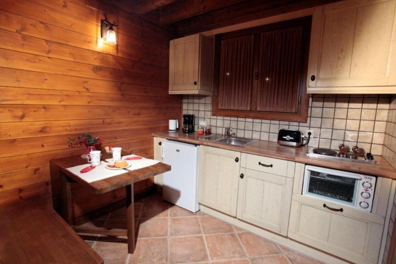 Ferienwohnung Efharis Filoxenon Pheneos Exterior foto