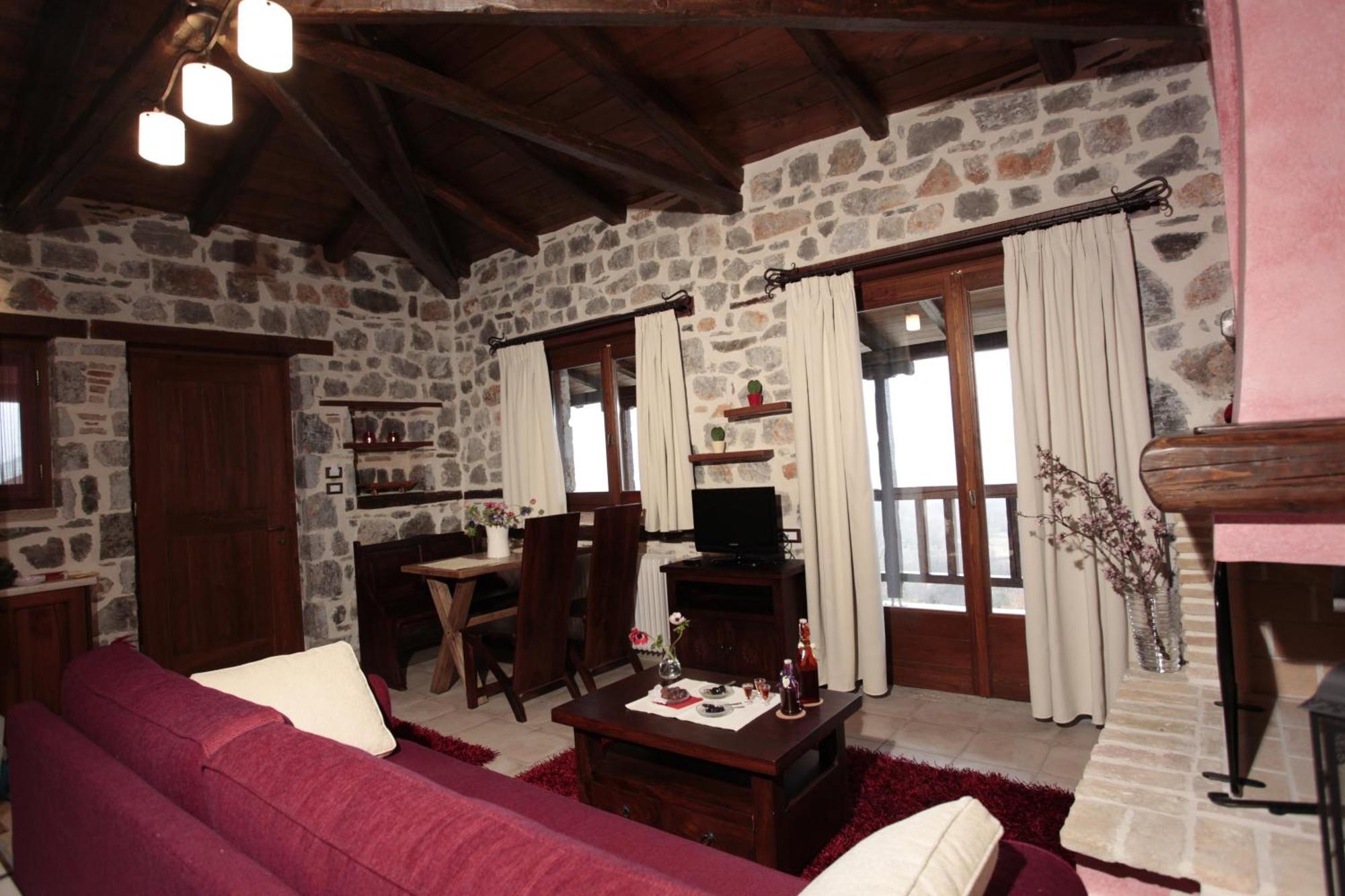 Ferienwohnung Efharis Filoxenon Pheneos Exterior foto